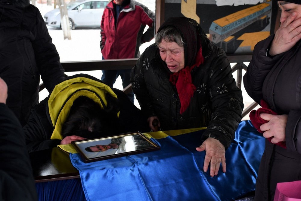 Нікополь провів в останню путь полеглого Захисника (фото) 8