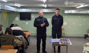  Правила безпеки взимку нагадали ліцеїстам Покрова (фото) 2