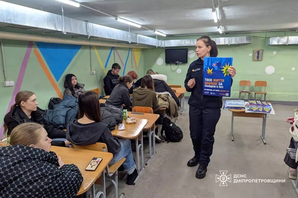  Правила безпеки взимку нагадали ліцеїстам Покрова (фото) 5