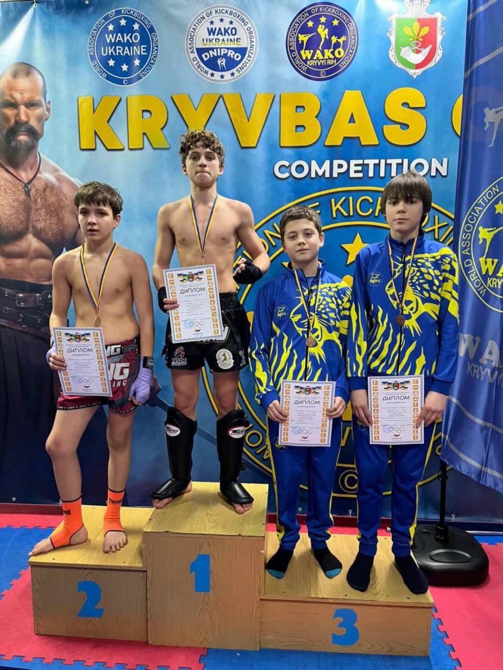 Спортсмени з Покрова здобули 9 медалей на турнірі з кікбоксингу