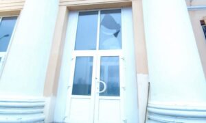 У Нікополі пошкоджений заклад культури, у Павлограді – вантажівка, на Синельниківщині постраждав чоловік (фото)