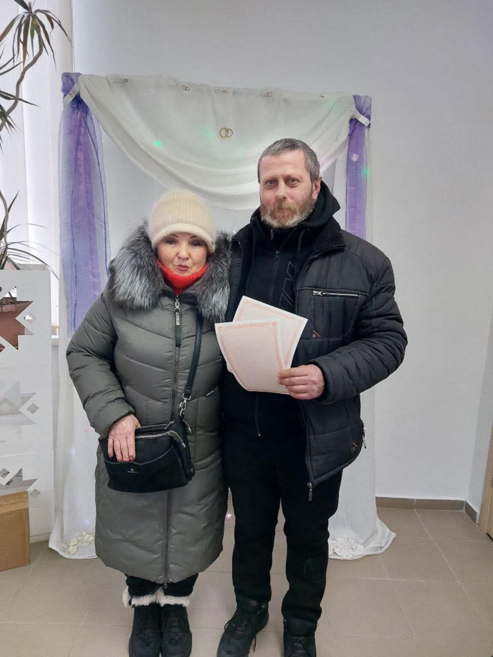 У ЦНАПі Марганця одружився військовий 2