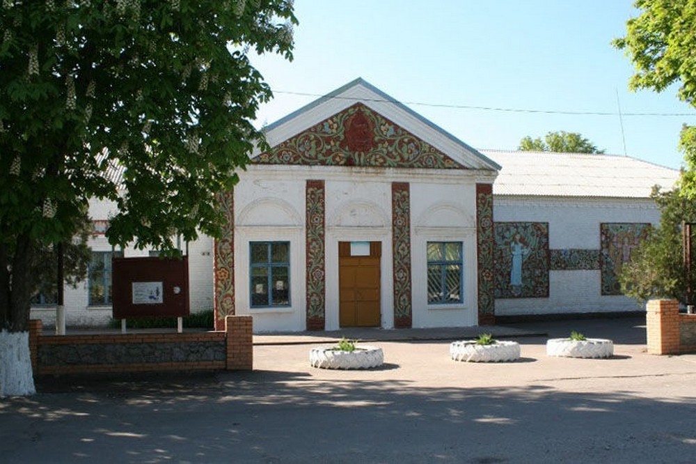  У сільських клубах Нікопольщини з'являться сучасні дитячі простори Дмитро Бичков 2