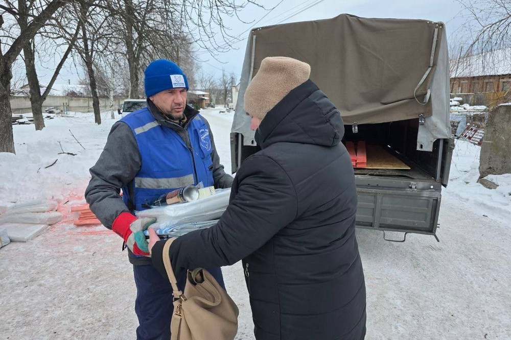 Жителі Марганця сьогодні отримали допомог Жителі Марганця сьогодні отримали допомог