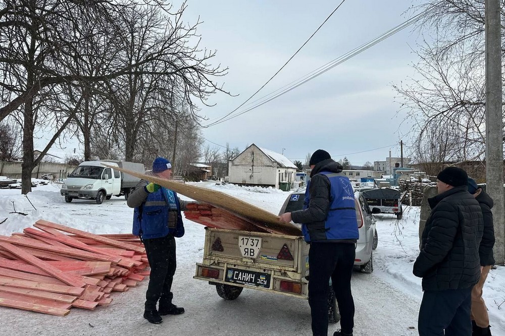 Жителі Марганця сьогодні отримали допомог 5 Жителі Марганця сьогодні отримали допомог 5