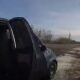 Відео перших хвилин після обстрілу: на дорозі Покров-Нікополь БпЛА атакував автівку з жінкою і дитиною