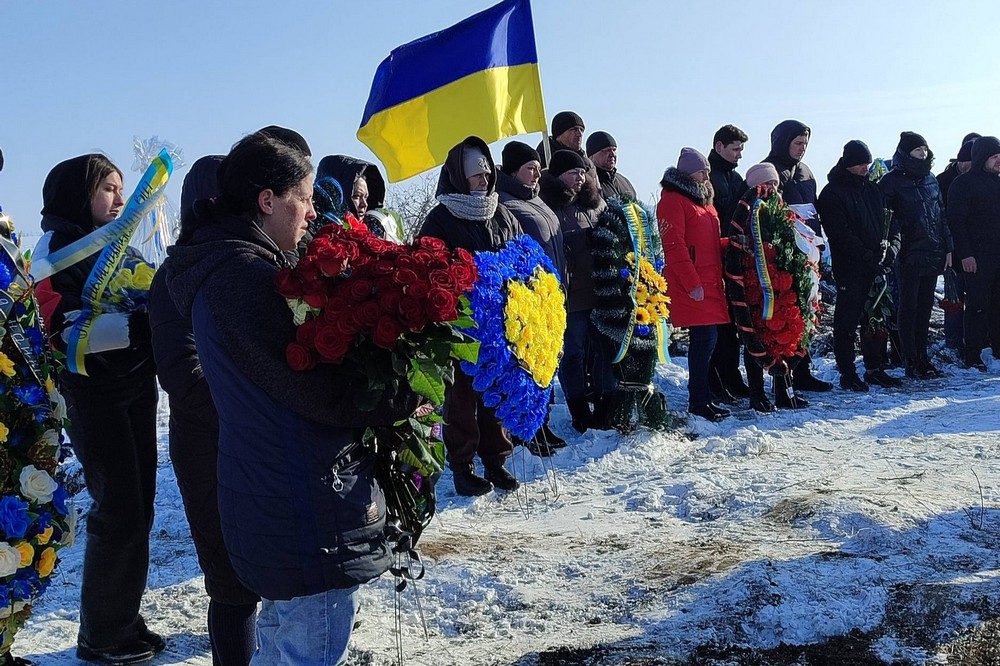 а Нікопольщині провели в останню путь 3
