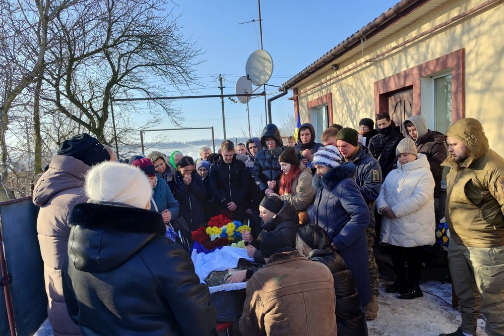 а Нікопольщині провели в останню путь 8