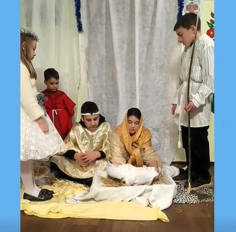 Робили добрі справи і вивчали традиції: як пройшли передноворічні та різдвяні дні у Покрові (фото) Робили добрі справи і вивчали традиції: як пройшли передноворічні та різдвяні дні у Покрові (фото)