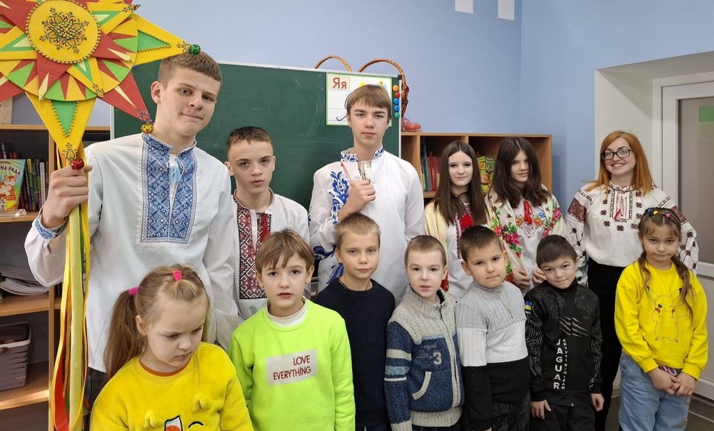 Робили добрі справи і вивчали традиції: як пройшли передноворічні та різдвяні дні у Покрові (фото) Робили добрі справи і вивчали традиції: як пройшли передноворічні та різдвяні дні у Покрові (фото)