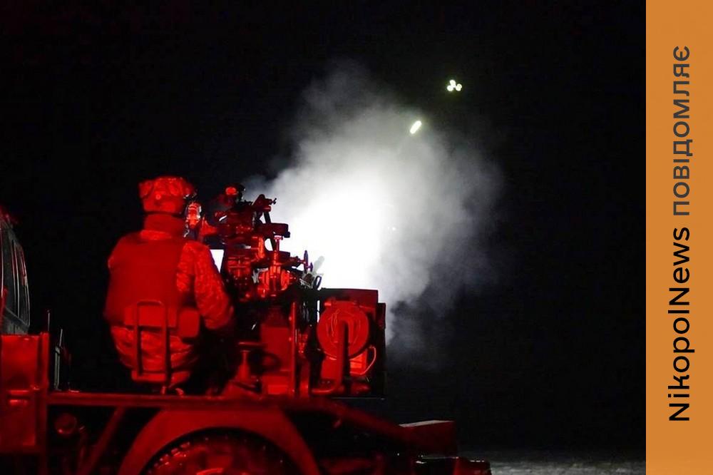Ворог атакував Нікопольський і Синельниківський райони цієї ночі: сталася пожежа, понівечено газогін