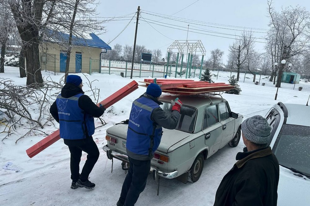 мешканці двох сіл на Нікопольщині отримали допомогу 3 мешканці двох сіл на Нікопольщині отримали допомогу 3