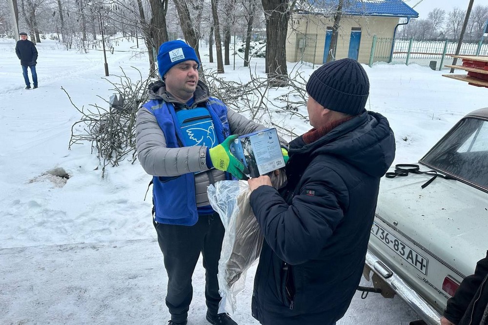 мешканці двох сіл на Нікопольщині отримали допомогу 8 мешканці двох сіл на Нікопольщині отримали допомогу 8