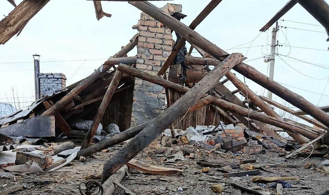 наслідки обстрілів Нікополя та області зафіксували поліцейські (фото) 4