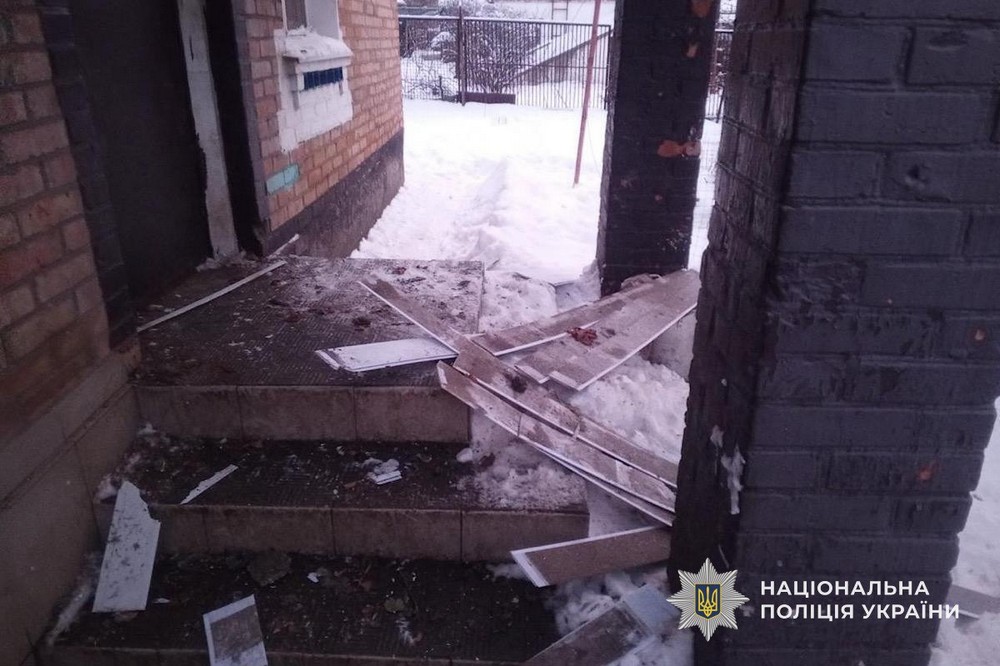 наслідки обстрілів Нікополя та району