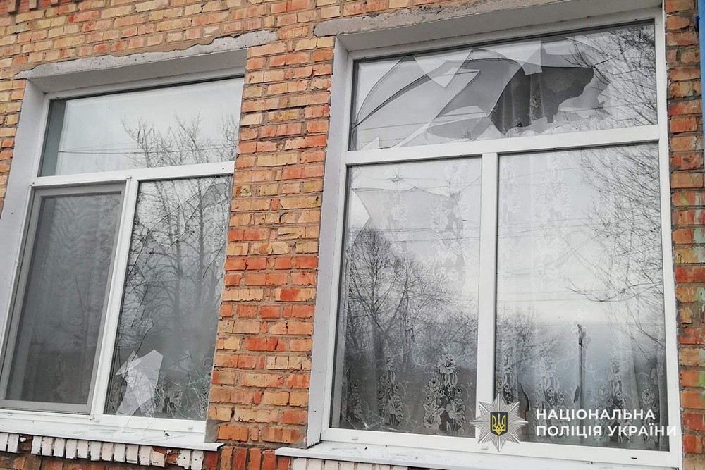 Терор Нікопольщини навіть у новорічну ніч, поранені на Павлоградщині і Синельниківщині, Криворіжжя під ударом дронів – поліція про наслідки обстрілів Терор Нікопольщини навіть у новорічну ніч, поранені на Павлоградщині і Синельниківщині, Криворіжжя під ударом дронів – поліція про наслідки обстрілів