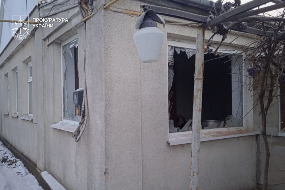 Пошкоджено медзаклад і двоє поранених на Дніпропетровщині: прокуратура розпочала розслідування