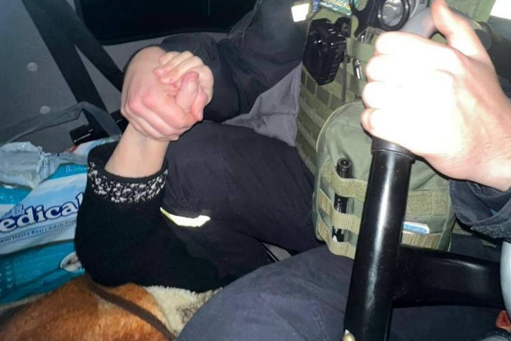 Ворог потрощив будинки, вдалося врятувати двох пенсіонерів: Нікополь і район, а також Синельниківщина були під ударом армії РФ (фото) Ворог потрощив будинки, вдалося врятувати двох пенсіонерів: Нікополь і район, а також Синельниківщина були під ударом армії РФ (фото)