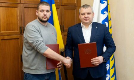Працюють у Нікопольському районі: облрада підписала меморандум з БФ «Янголи Спасіння»