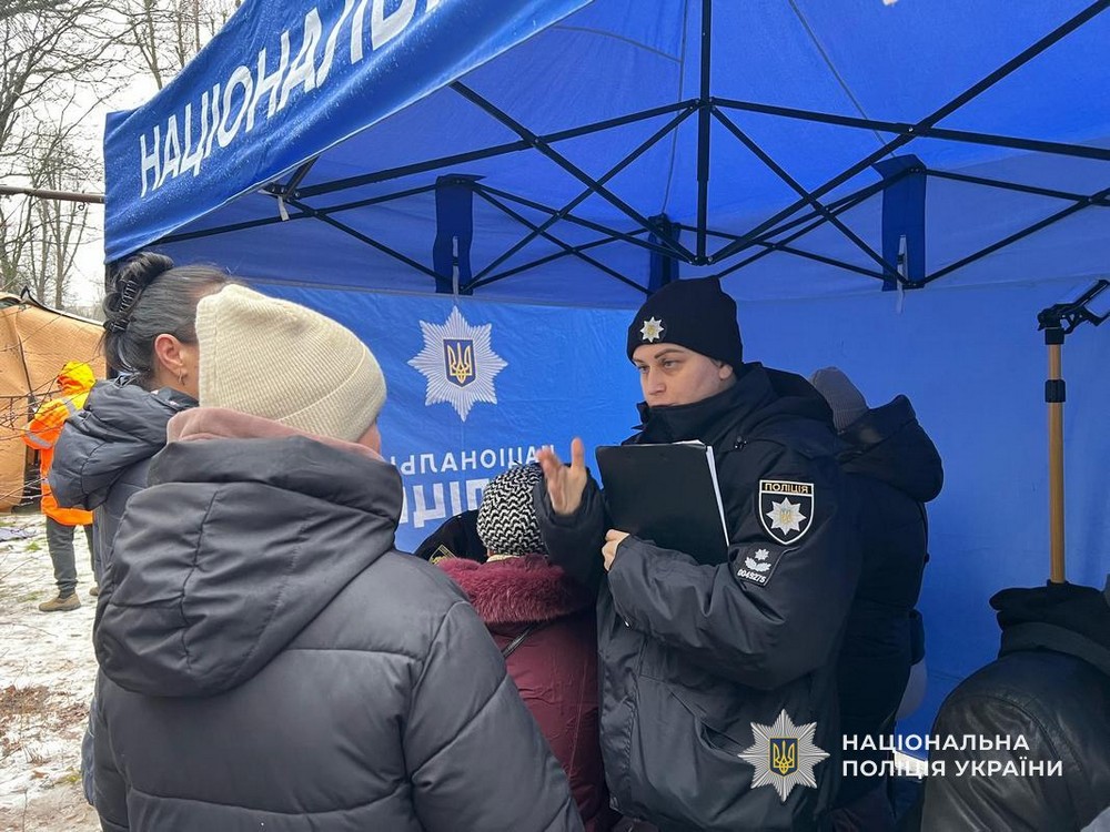 90 повідомлень про удари по Нікополю і району, атаки на Дніпро і Синельниківщину, поранені і руйнування – поліція про наслідки обстрілів за добу (фото) 90 повідомлень про удари по Нікополю і району, атаки на Дніпро і Синельниківщину, поранені і руйнування – поліція про наслідки обстрілів за добу (фото)