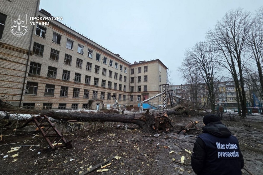 Наслідки масованого удару по Дніпру 6 січня: фото Наслідки масованого удару по Дніпру 6 січня: фото