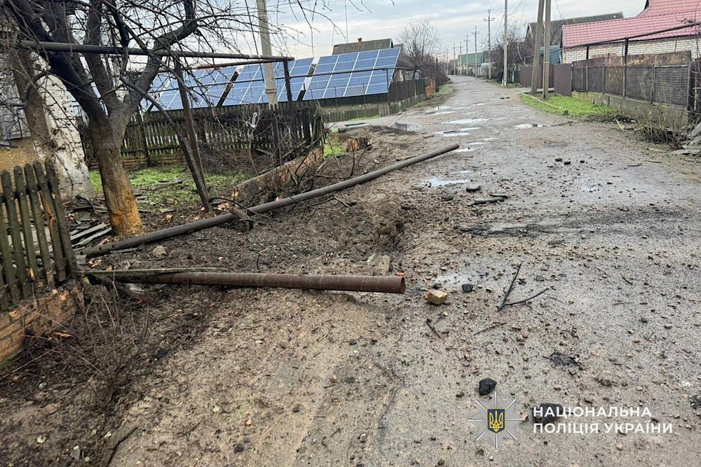 У Нікополі 13 постраждалих внаслідок влучання в адмінбудівлю, всього в області 25 постраждалих і одна загибла – поліція