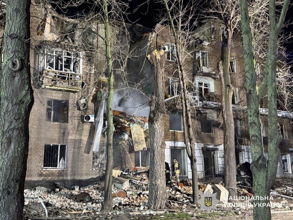 40 ударів по Нікополю і району, атака на Кривий Ріг, Кам’янський район і Синельниківщину – поліція розповіла про наслідки ворожого терору за добу