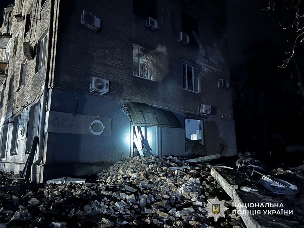 40 ударів по Нікополю і району, атака на Кривий Ріг, Кам’янський район і Синельниківщину – поліція розповіла про наслідки ворожого терору за добу