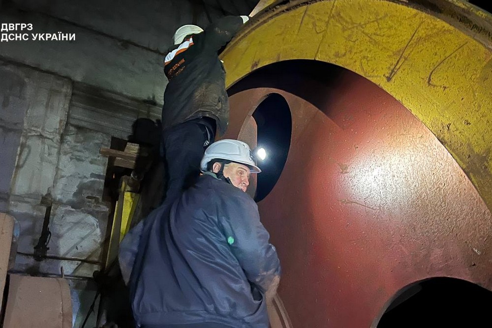 На Дніпропетровщині врятували шахтарів, які залишилися під землею через знеструмлення внаслідок атаки (фото)