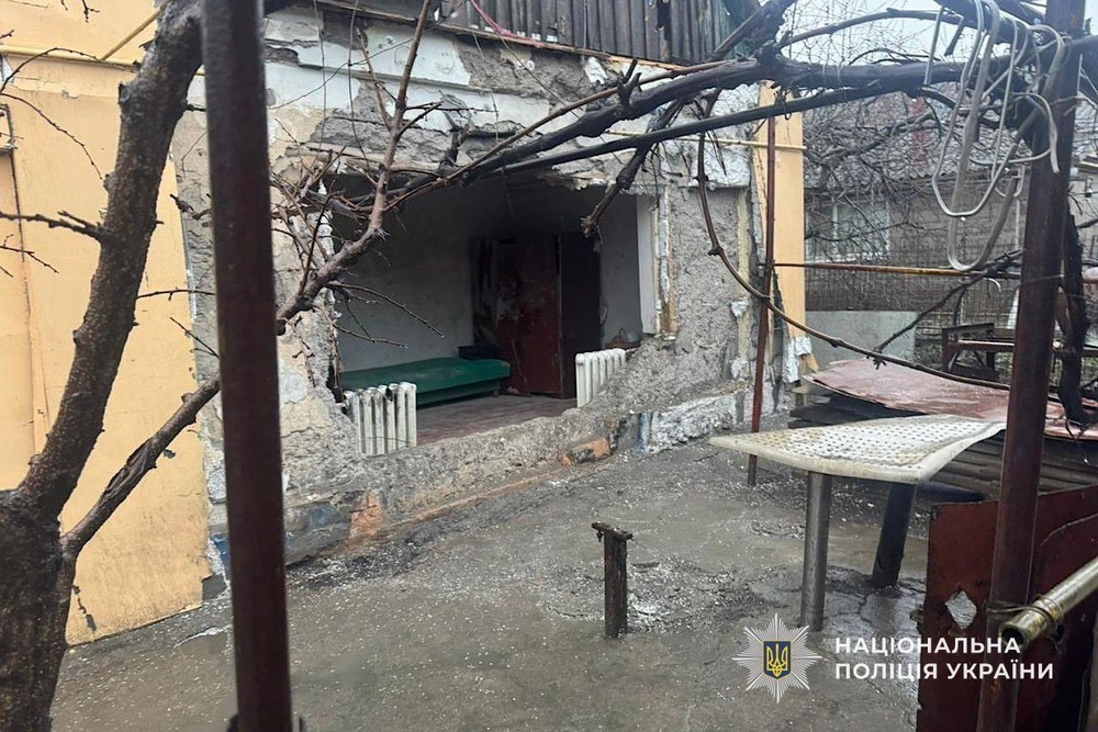 40 ударів по Нікополю і району, атака на Кривий Ріг, Кам’янський район і Синельниківщину – поліція розповіла про наслідки ворожого терору за добу