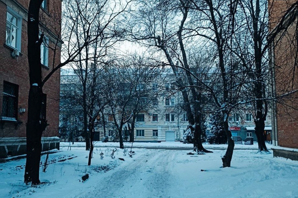 Мороз, вітер і переважно хмарно: погода у Нікополі 18 січня