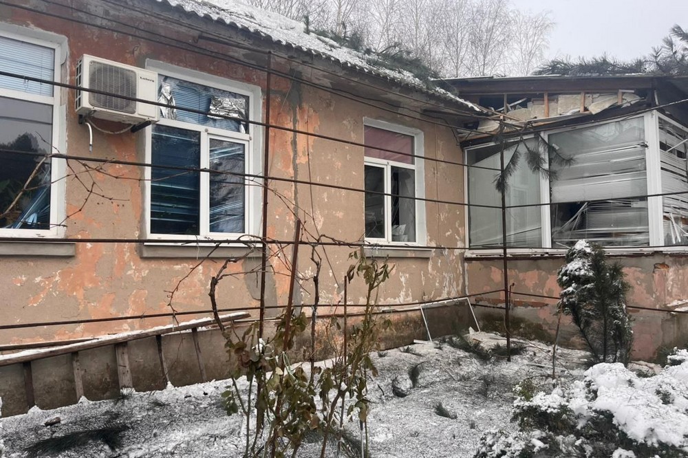 У Нікополі і районі побито будинки, під ударом ворога також були Кривий Ріг і Синельниківщина (фото)