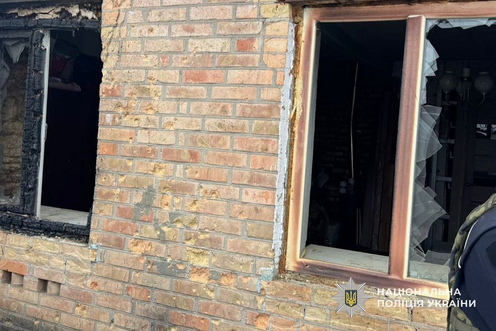 Ворог двічі за півгодини атакував поліцію на Нікопольщині, обстрілював Криворіжжя і Синельниківщину