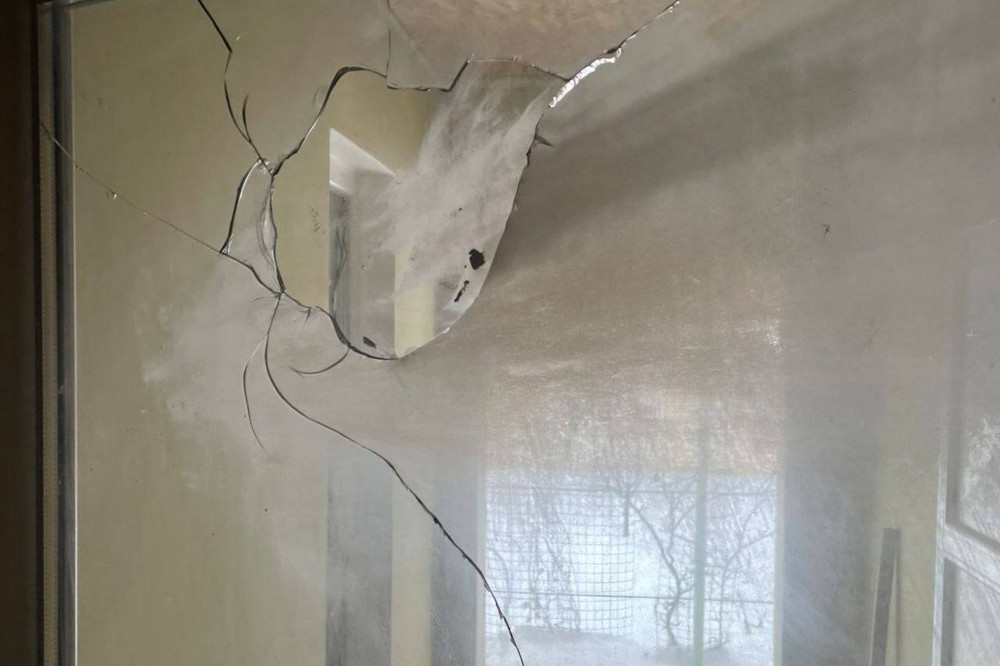 Троє поранених у Нікополі, серед них дитина, і багато руйнувань, - також під обстрілами були район і Кривий Ріг (фото)