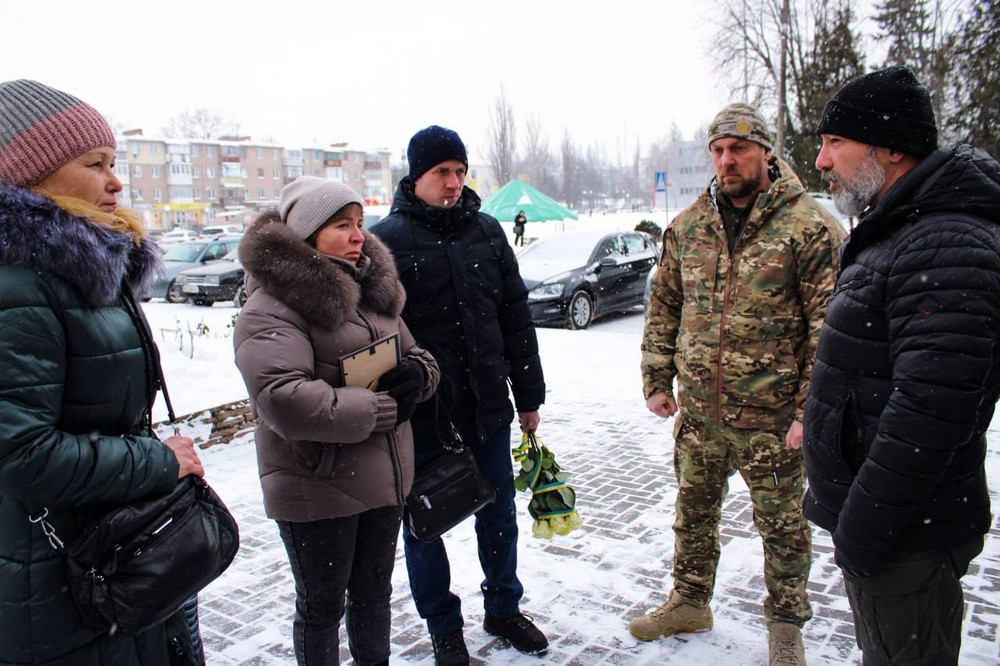 Священники ПЦУ Нікопольщини молитовно вшанували полеглих Захисників неба і взяли участь у нагородженні воїнів посмертно (фото)