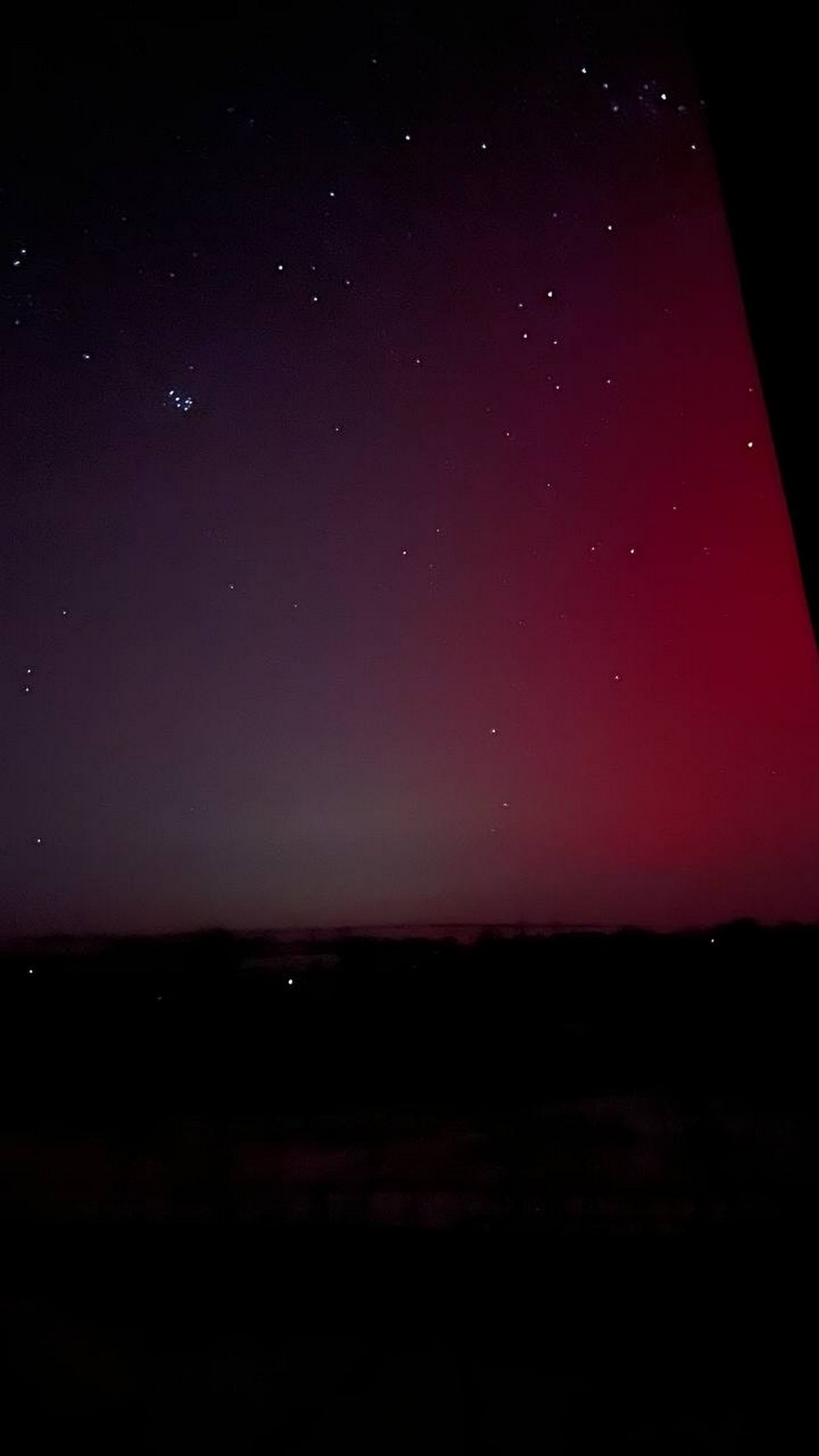 Північне сяйво над Нікополем у ніч на 20 січня