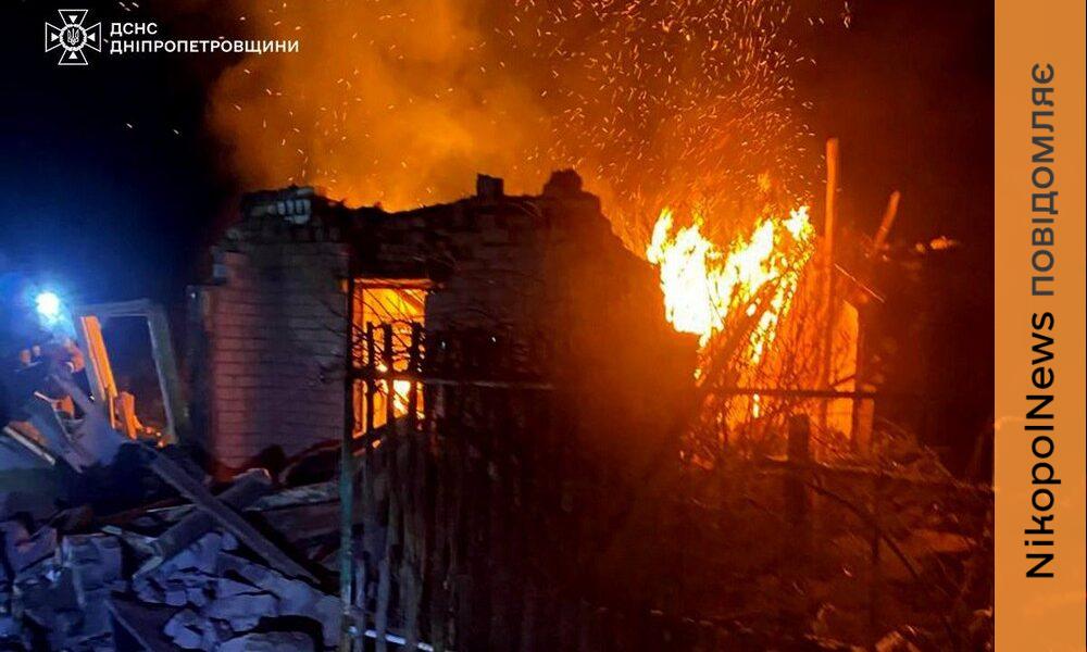 Чоловік і жінка загинули внаслідок влучання у будинок: наслідки смертельного удару по Дніпропетровщині показали у ДСНС