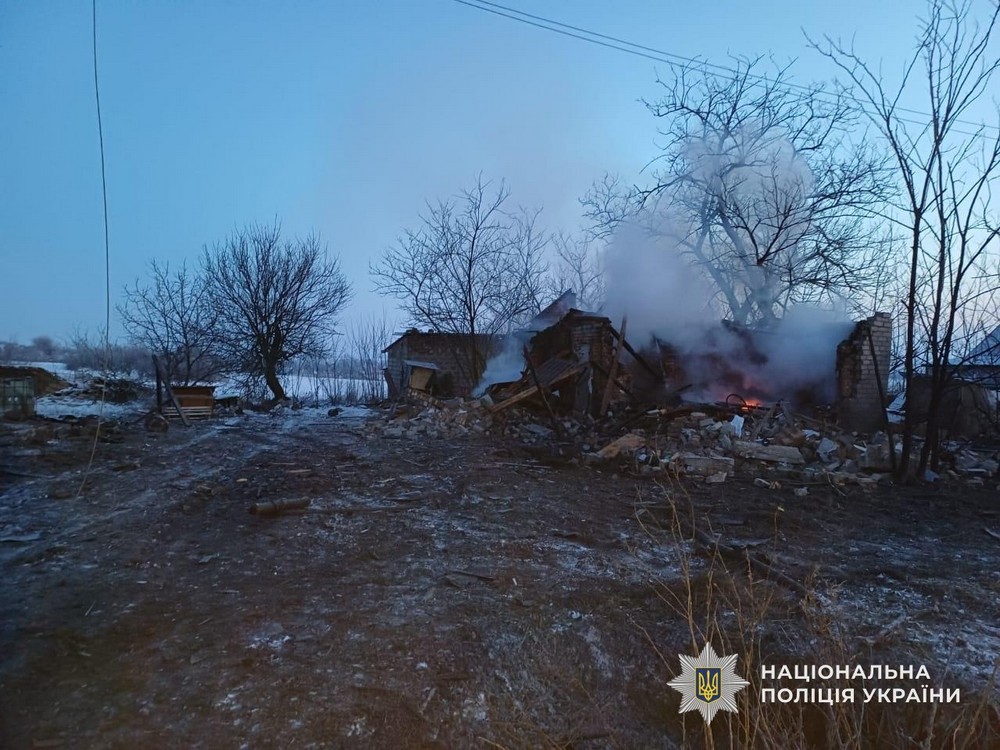 Ворог обстріляв Нікополь і район, Кривий Ріг і Синельниківщину: є жертви і руйнування (фото)