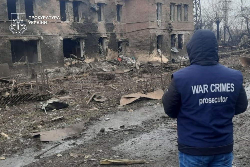 Близько 20 поранених, серед них діти: удари по Дніпру і Кривому Рогу прокоментували правоохоронці (фото)