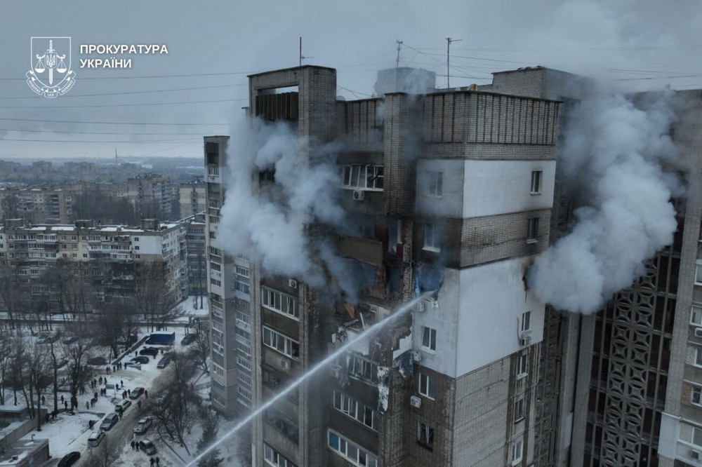 Близько 20 поранених, серед них діти: удари по Дніпру і Кривому Рогу прокоментували правоохоронці (фото)