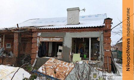 Дрон у Нікополі поцілив по будинку і поранив жінку, мати з сином отримали опіки на Синельниківщині – поліція про наслідки ворожих атак (фото)