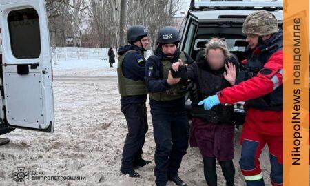 Смертельний обстріл Нікопольщини 23 січня прокоментували у ДСНС: рятувальники допомагали людям