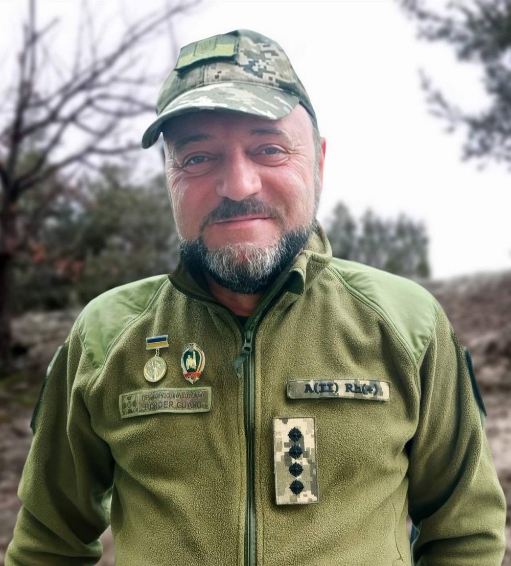 У Нікополі офіційно повідомили про втрату Захисника, який помер під час несення військової служби. Співчуття рожині висловив міський голова Олександр Саюк. У Нікополі офіційно повідомили про втрату Захисника, який помер під час несення військової служби. Співчуття рожині висловив міський голова Олександр Саюк.