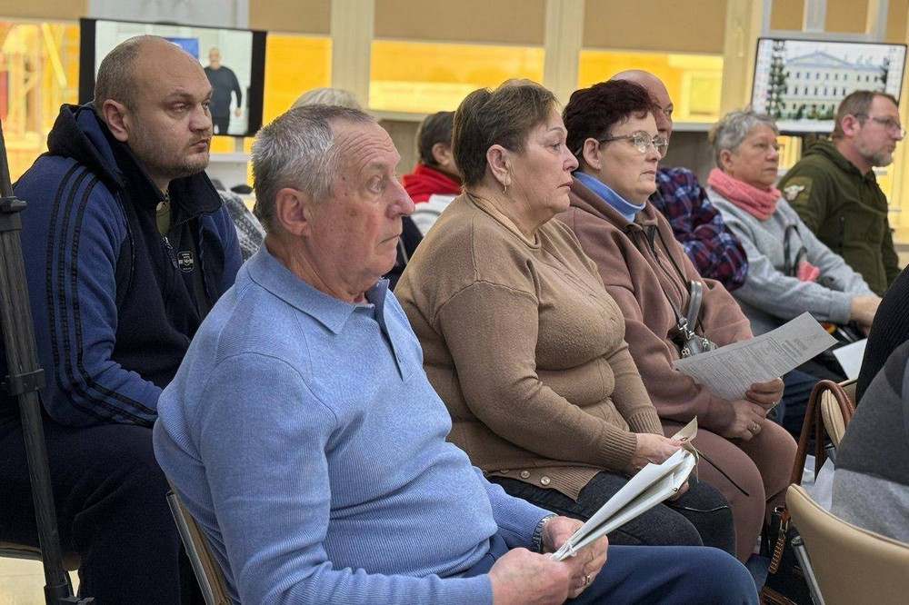 У межах ініціативи «Сімʼя Героя» організовано візит родин захисників з Нікополя до обласної лікарні.