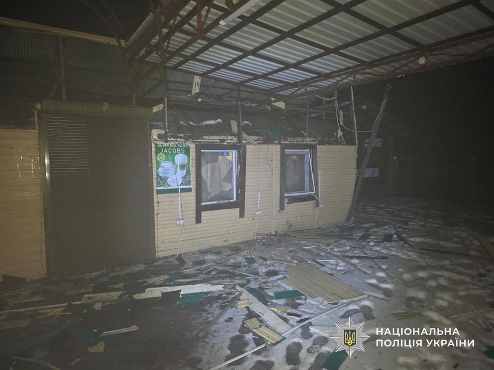 70 ударів по Нікопольщині, атака на авто, що перевозило хліб, поранені і руйнування в 5 районах області – поліція Дніпропетровщини про наслідки ворожого терору