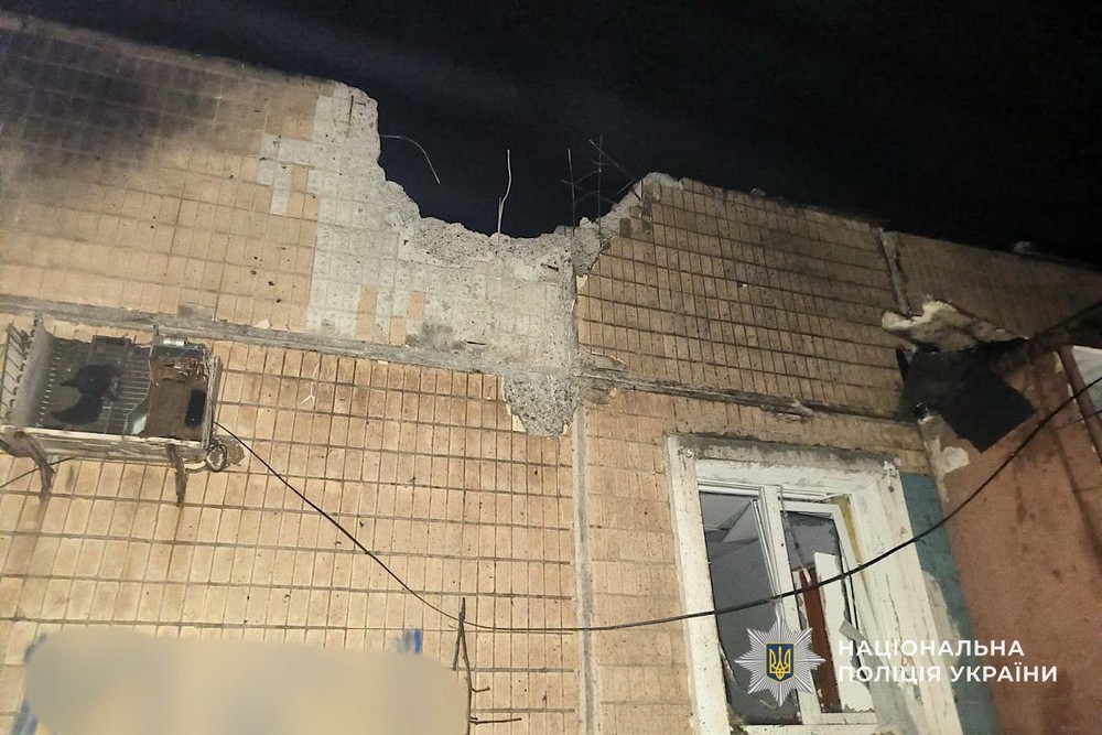 70 ударів по Нікопольщині, атака на авто, що перевозило хліб, поранені і руйнування в 5 районах області – поліція Дніпропетровщини про наслідки ворожого терору