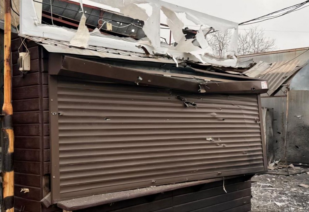 Вбитий і 7 поранених у Нікополі і районі, понівечено ринок, кафе, магазини, також під ударом була Синельниківщина Вбитий і 7 поранених у Нікополі і районі, понівечено ринок, кафе, магазини, також під ударом була Синельниківщина