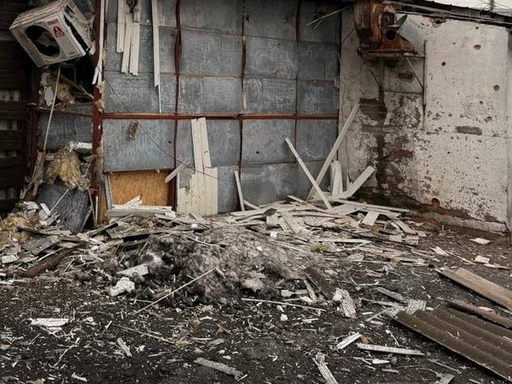 Вбитий і 7 поранених у Нікополі і районі, понівечено ринок, кафе, магазини, також під ударом була Синельниківщина Вбитий і 7 поранених у Нікополі і районі, понівечено ринок, кафе, магазини, також під ударом була Синельниківщина