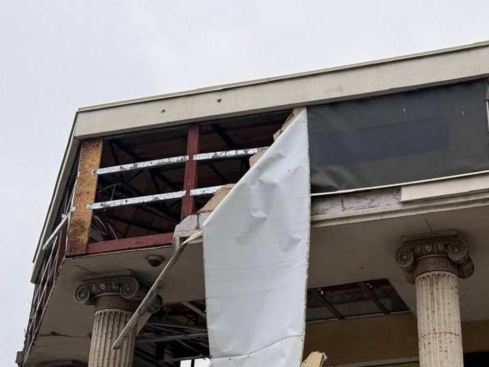 Вбитий і 7 поранених у Нікополі і районі, понівечено ринок, кафе, магазини, також під ударом була Синельниківщина Вбитий і 7 поранених у Нікополі і районі, понівечено ринок, кафе, магазини, також під ударом була Синельниківщина