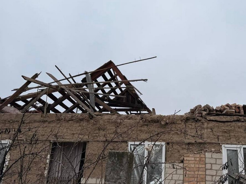 Вбитий і 7 поранених у Нікополі і районі, понівечено ринок, кафе, магазини, також під ударом була Синельниківщина Вбитий і 7 поранених у Нікополі і районі, понівечено ринок, кафе, магазини, також під ударом була Синельниківщина